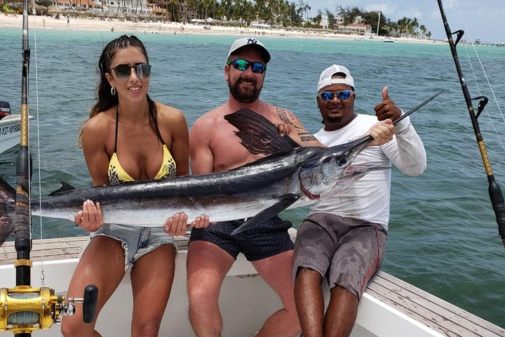Punta Cana Fishing Charters - Sobre Las Olas